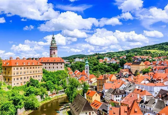 U Malse 12 아파트 *